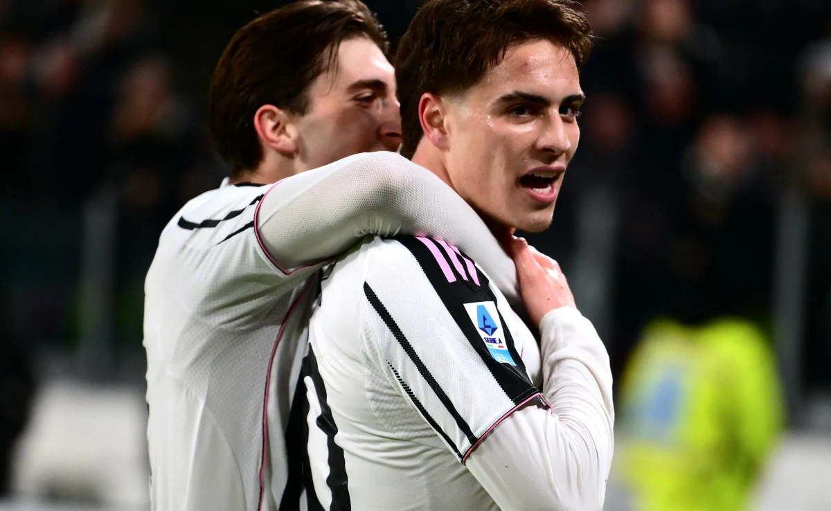 Juventus strike decisive blow to Napoli title defence as Milan lose ground on Inter